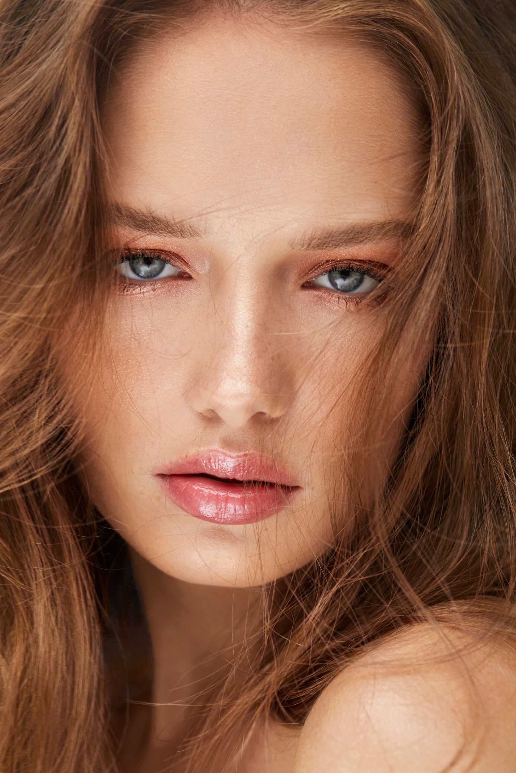 9 Best Eye Lift Creams for Hooded Eyes to Transform Sagging Lids
